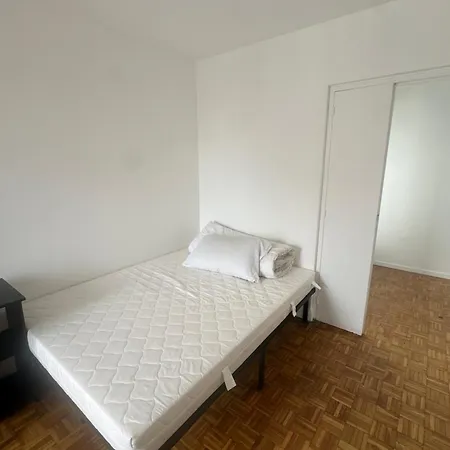 Privee Colocation Femme Bed & Breakfast *